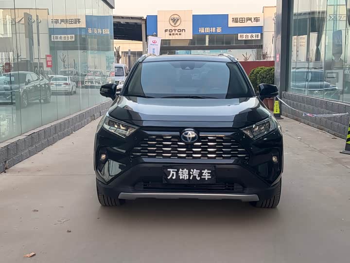 Фото 2 - Toyota RAV4