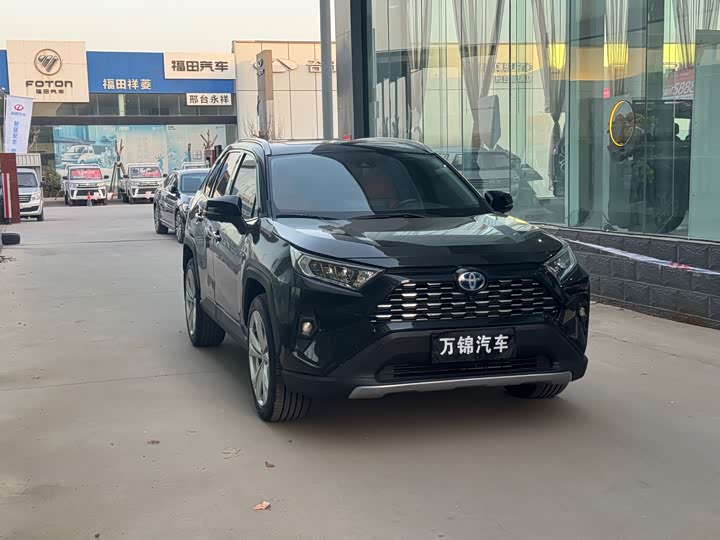 Фото 3 - Toyota RAV4