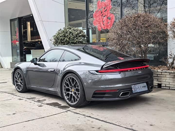 Фото 3 - Porsche 911