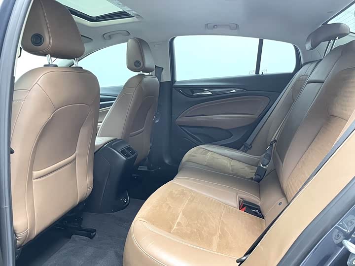 Фото 5 - Buick Regal