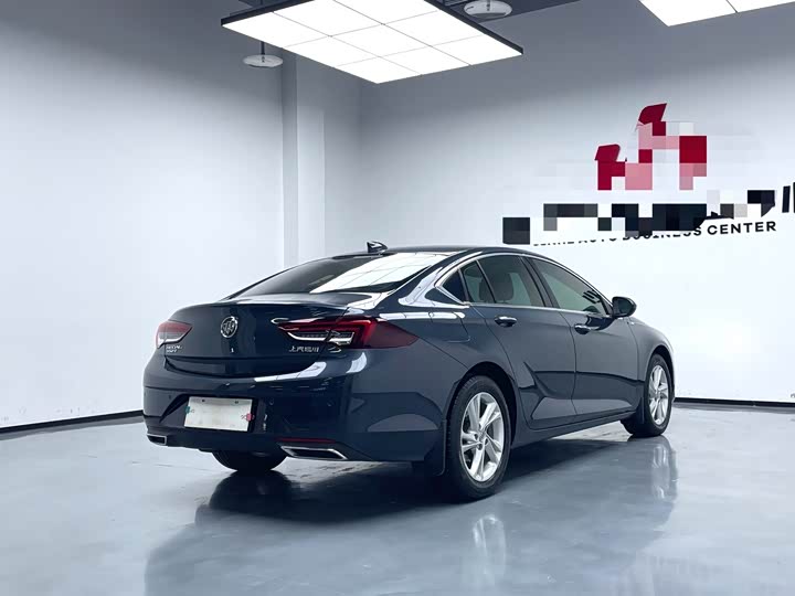 Фото 9 - Buick Regal