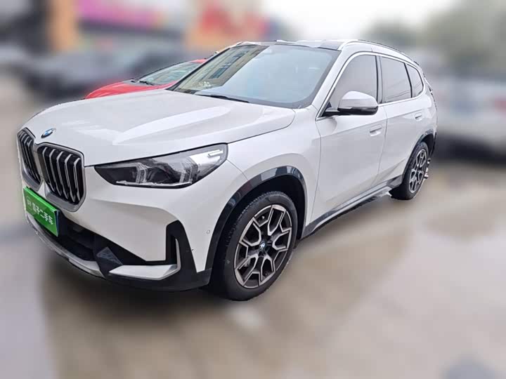 Фото 2 - BMW X1
