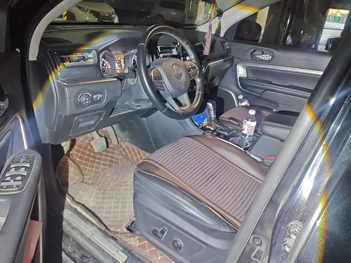 Фото 9 - Jeep Grand Commander