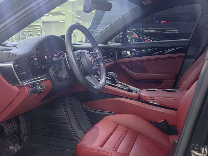 Фото 5 - Porsche Panamera