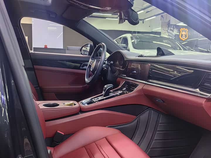 Фото 6 - Porsche Panamera