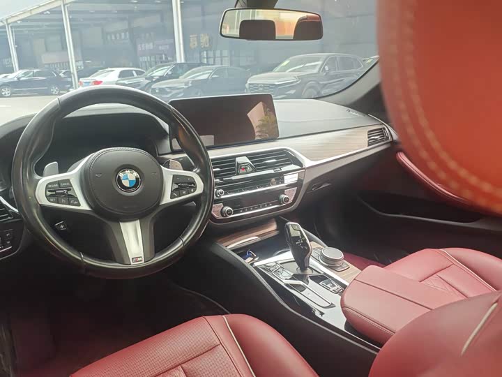 Фото 5 - BMW 5 Series