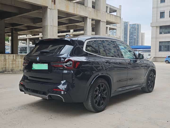 Фото 6 - BMW iX3