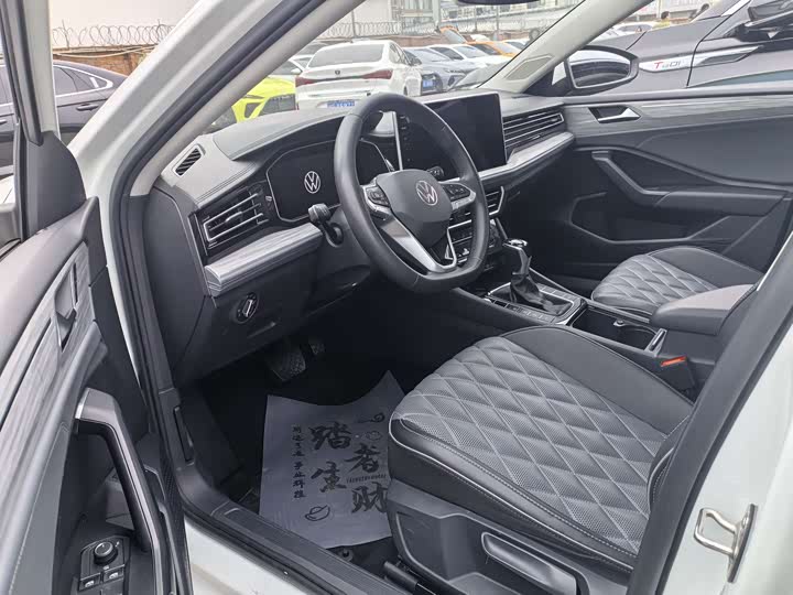 Фото 4 - Volkswagen Sagitar L