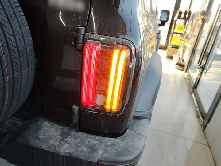 Фото 8 - Tank 300