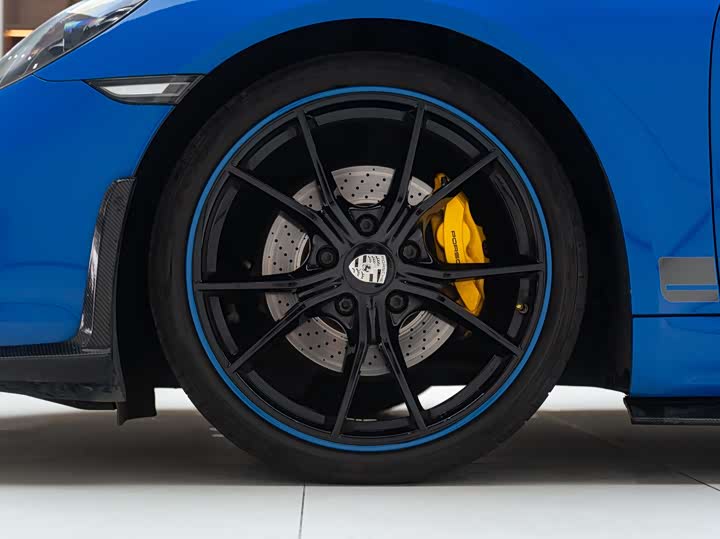 Фото 3 - Porsche 718