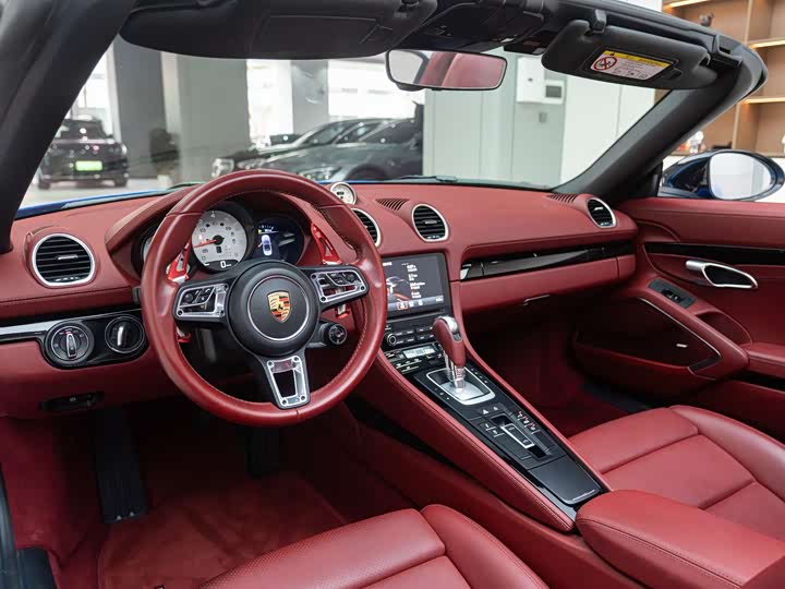 Фото 4 - Porsche 718