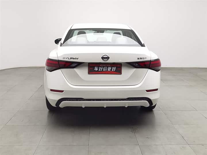 Фото 4 - Nissan Sylphy