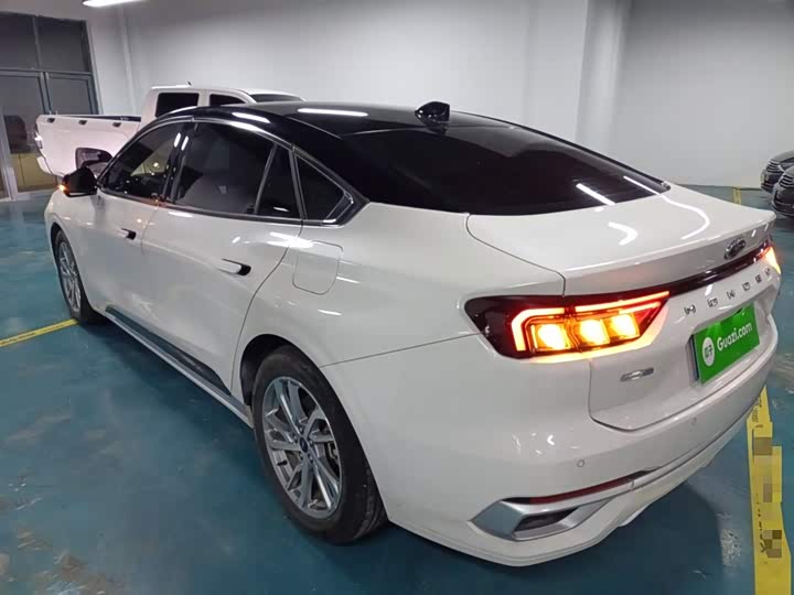 Фото 5 - Ford Mondeo