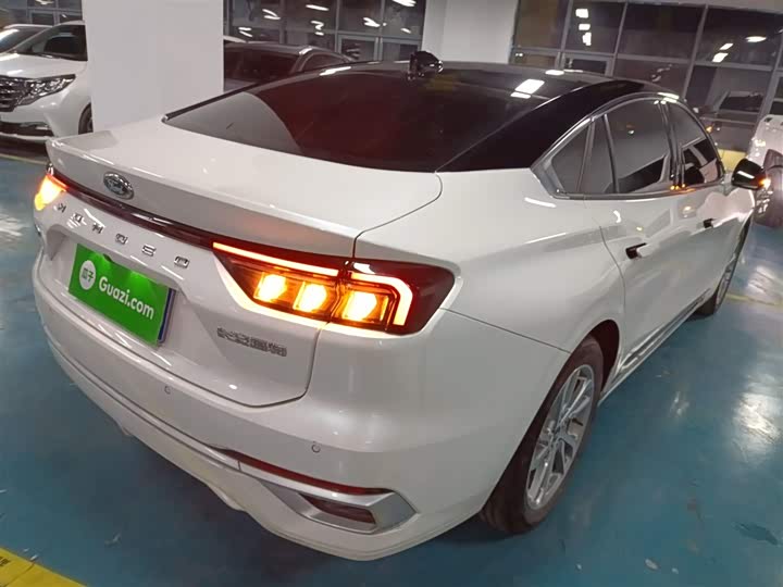 Фото 7 - Ford Mondeo