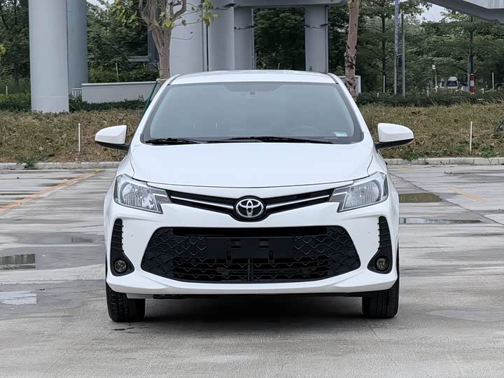 Фото 2 - Toyota Vios FS