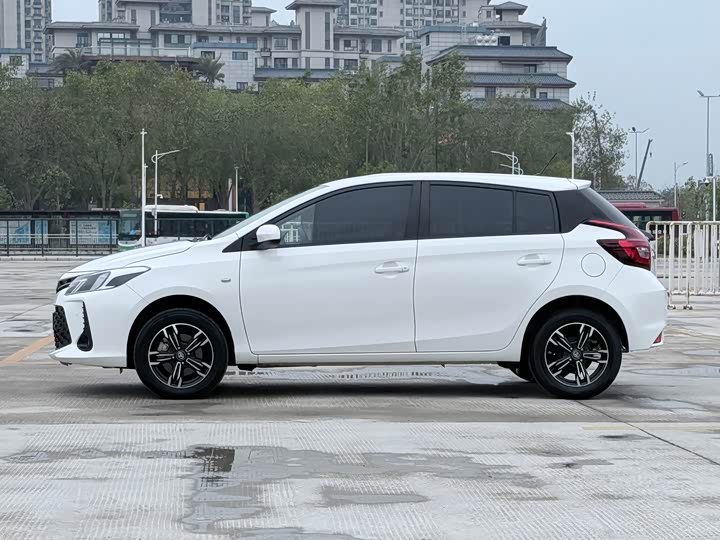 Фото 7 - Toyota Vios FS