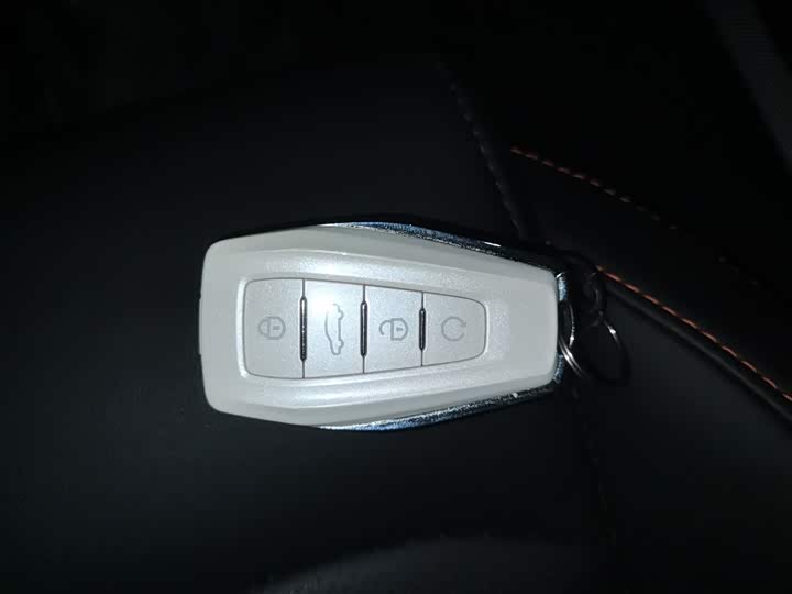 Фото 9 - Geely Cowboy