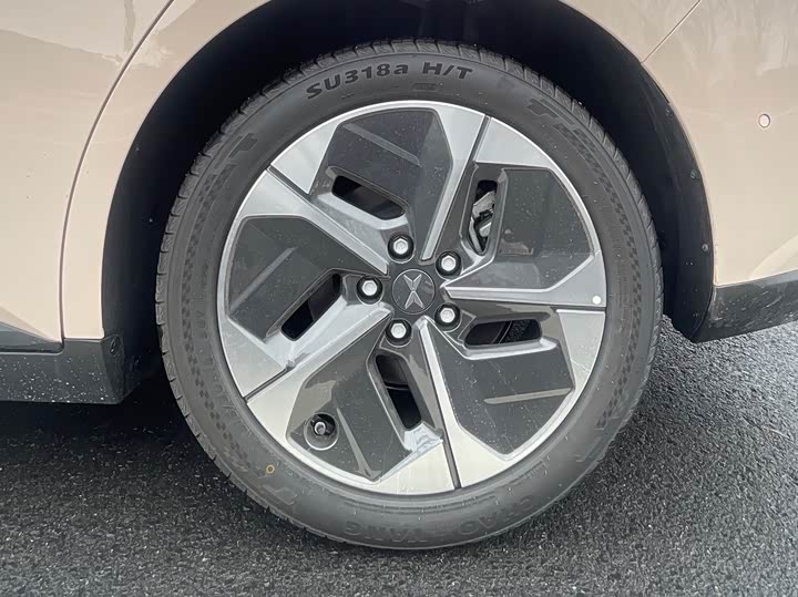 Фото 7 - XPeng Mona M03