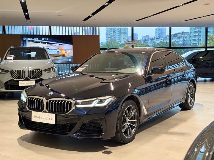 Фото 1 - BMW 5 Series