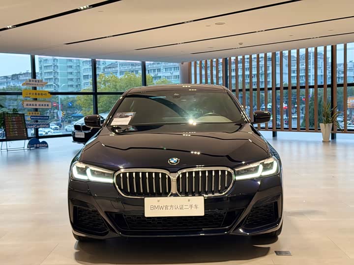 Фото 2 - BMW 5 Series