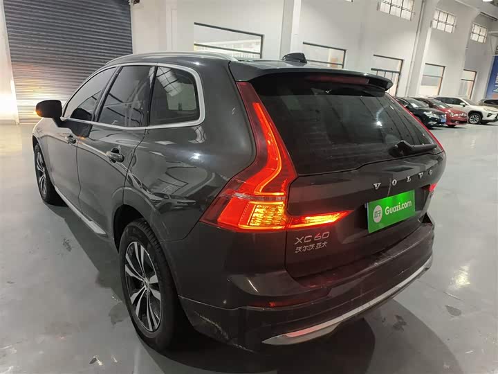 Фото 5 - Volvo XC60