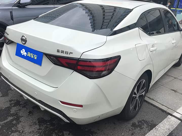 Фото 3 - Nissan Sylphy