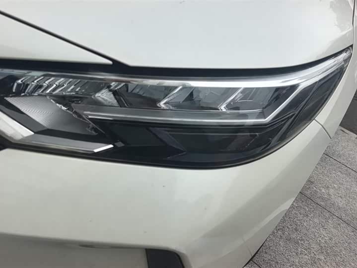 Фото 5 - Nissan Sylphy