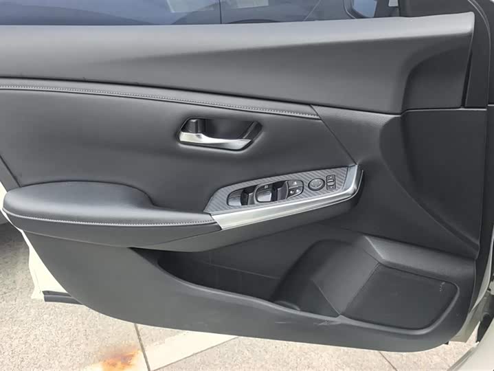 Фото 7 - Nissan Sylphy