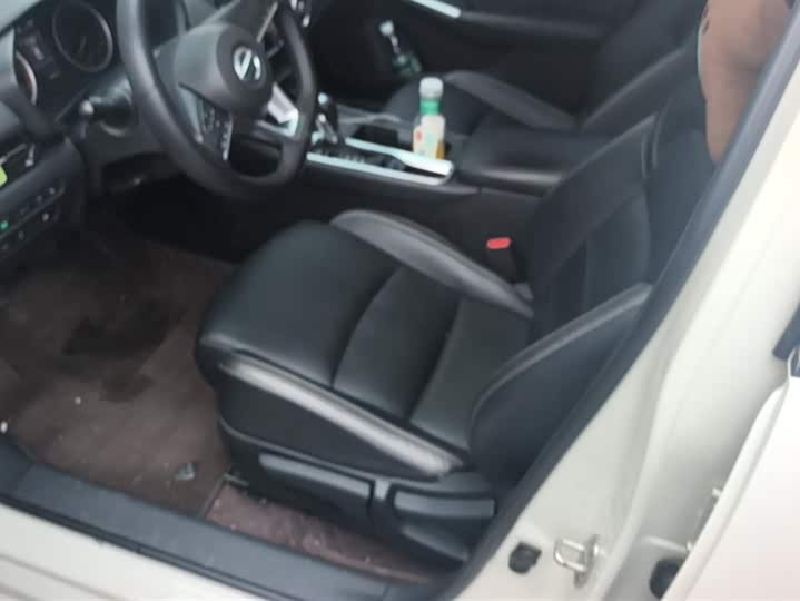 Фото 9 - Nissan Sylphy