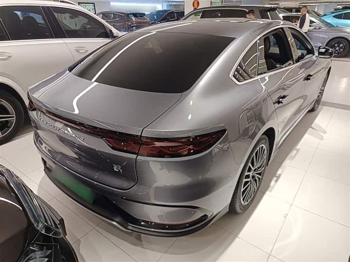 Фото 7 - BYD Han