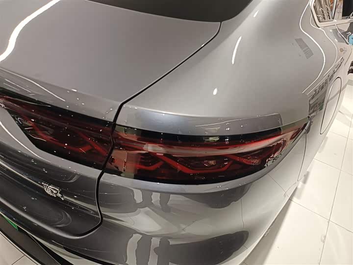 Фото 8 - BYD Han