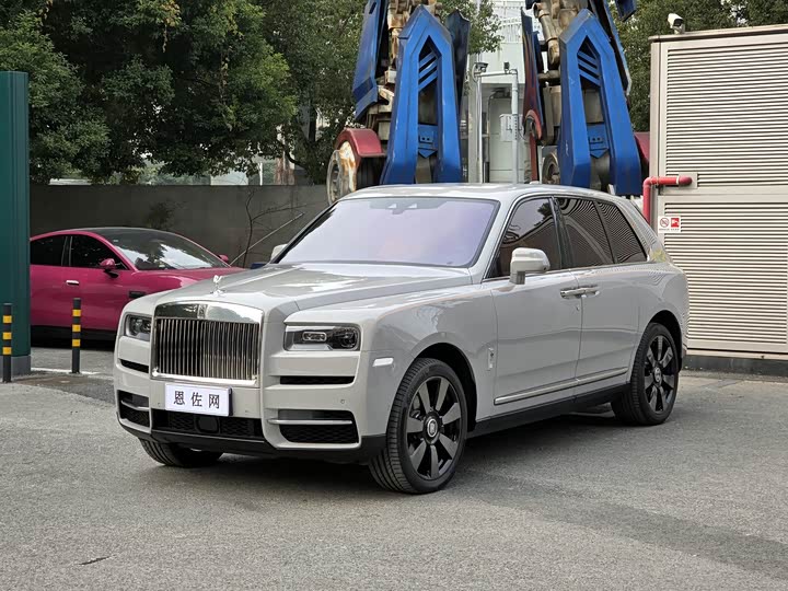 Фото 1 - Rolls-Royce Cullinan