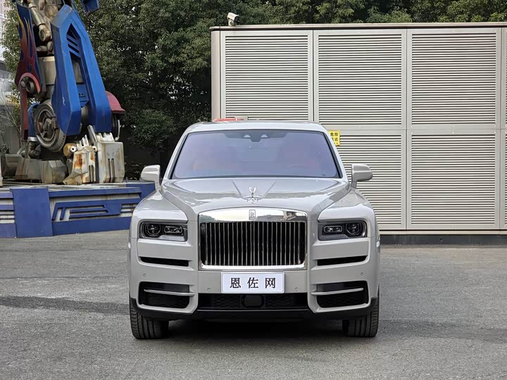 Фото 2 - Rolls-Royce Cullinan