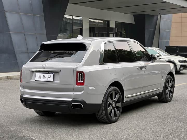 Фото 7 - Rolls-Royce Cullinan