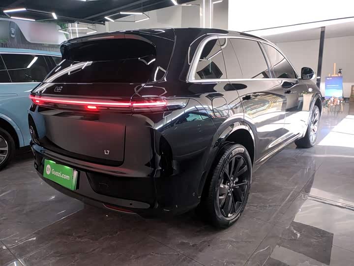 Фото 7 - LiXiang L7