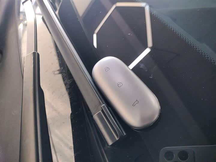 Фото 9 - LiXiang L7