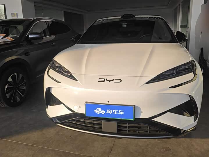 Фото 2 - BYD Sea Lion 07 EV