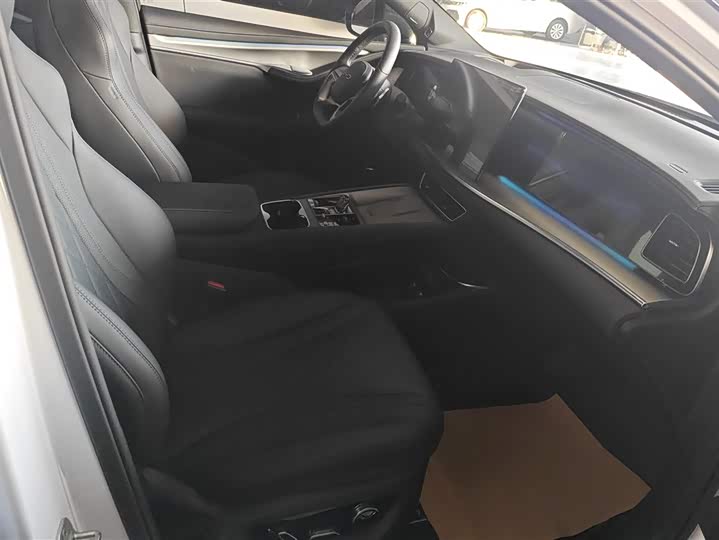 Фото 8 - BYD Sea Lion 07 EV