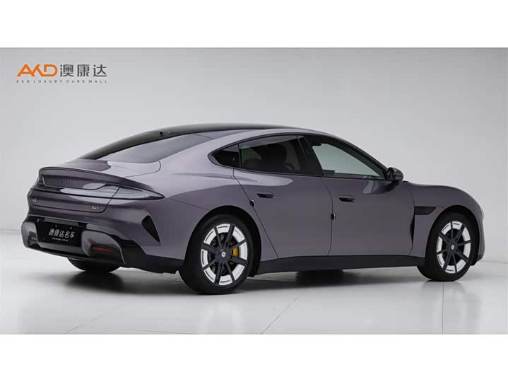 Фото 3 - Xiaomi SU7