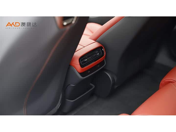 Фото 9 - Xiaomi SU7