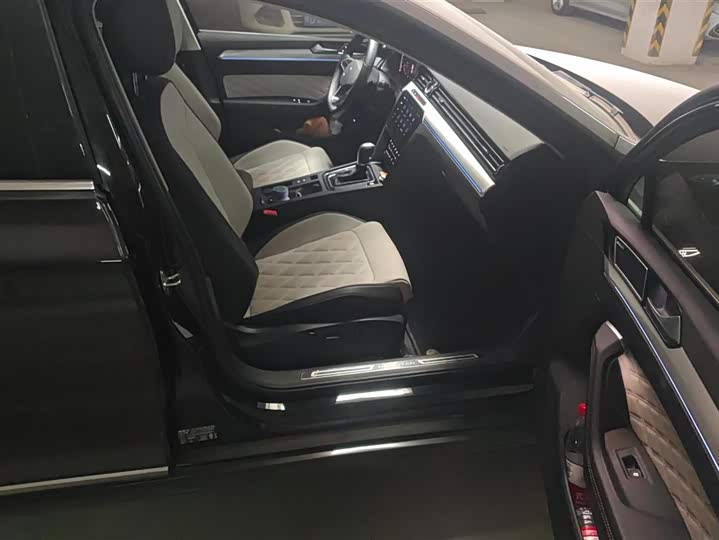 Фото 8 - Volkswagen Magotan