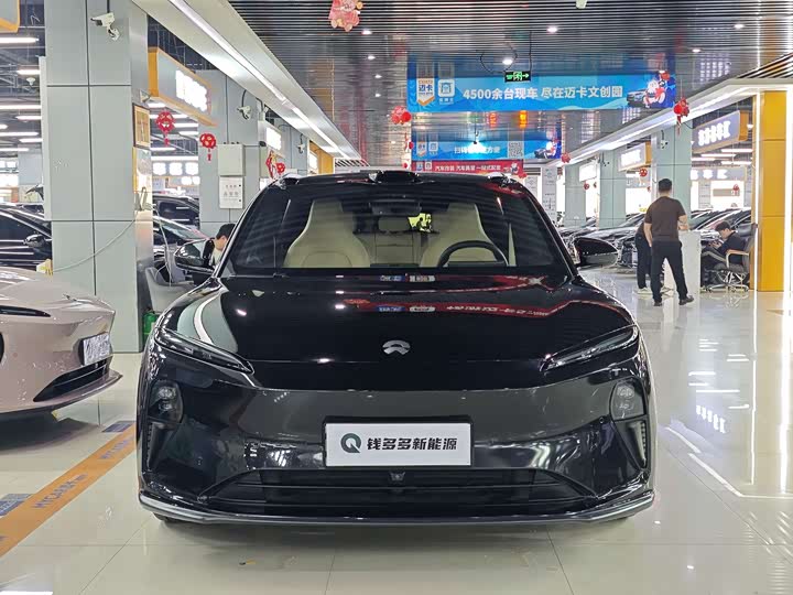 Фото 2 - Nio ET5T