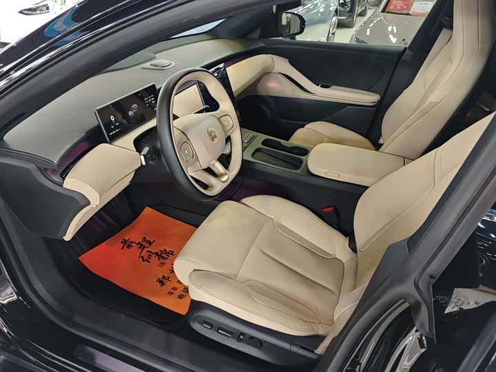 Фото 8 - Nio ET5T