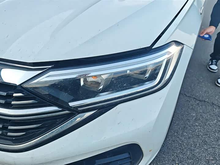 Фото 5 - Volkswagen Sagitar L