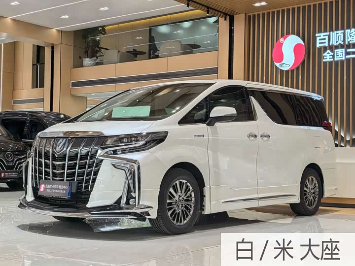 Фото 2 - Toyota Alphard