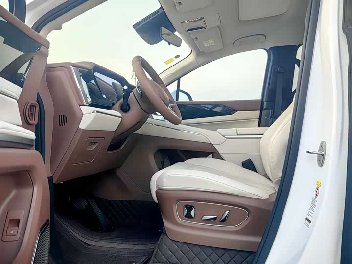 Фото 8 - BYD Xia