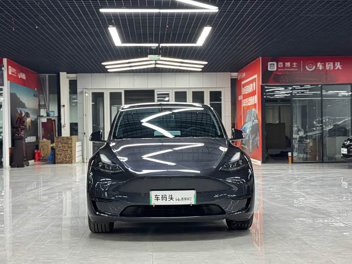 Фото 2 - Tesla Model Y