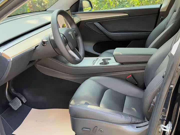 Фото 6 - Tesla Model Y