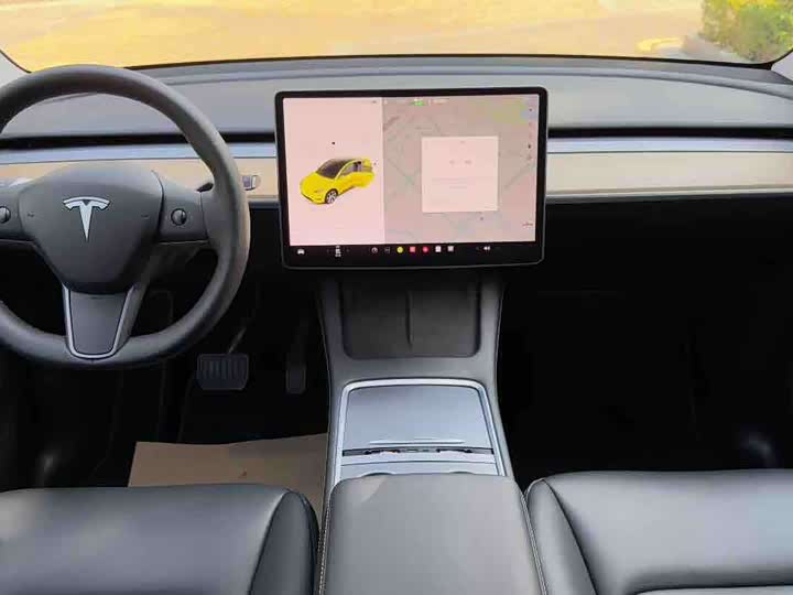 Фото 8 - Tesla Model Y