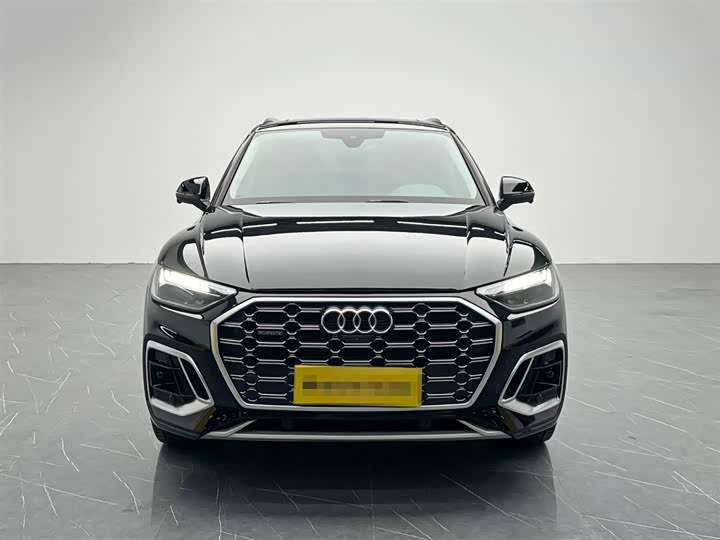 Фото 2 - Audi Q5L